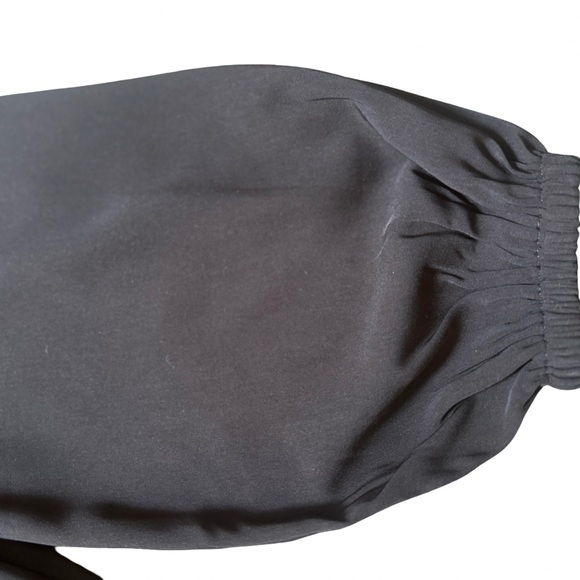 Michael Kors - Women's Black Ruffled Off Shoulder Blouse - EUC - Picture 6 of 9